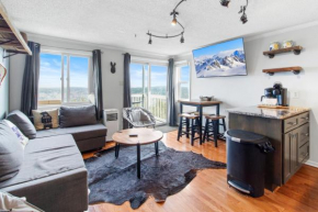 ML194 1st Floor No Elevator Great Views Deck WiFi